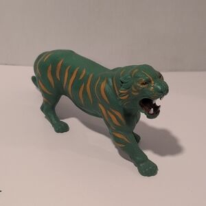 Vintage 80's He Man Battles Cat